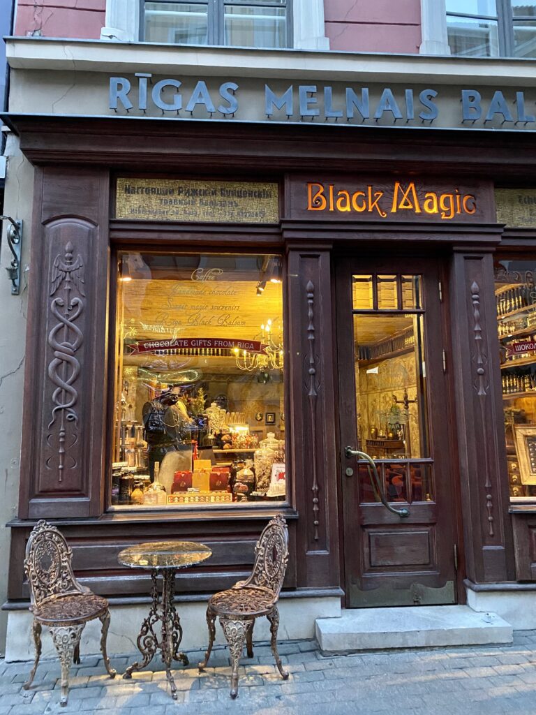 Black Magic Bar Riga (2)